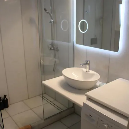 Cozy House In بيت للعطل ناوسا