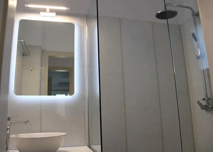 בית נופש Cozy House In נאוסה