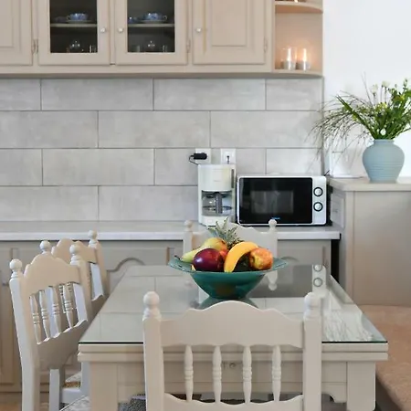 Cozy House In * Naousa (Paros)