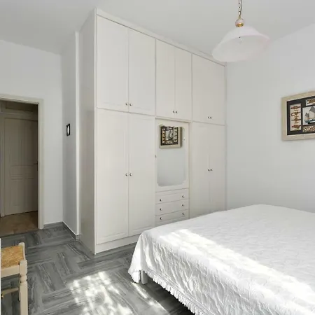 Cozy House In Holiday home Naousa (Paros)